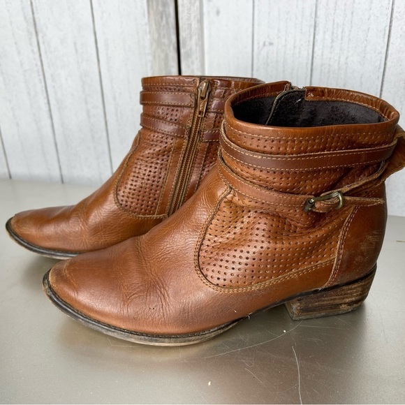 Seychelles Boots Womens 6.5 Ankle booties Cognac Leather Block Heels Side Zip - Picture 1 of 6